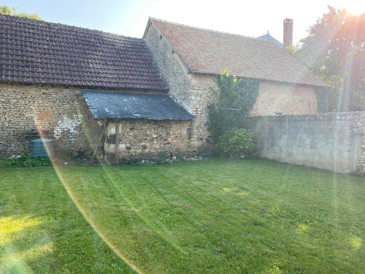 Maison De Village Avec Jardin, Parc Prive Et Box Fibre, Animaux Bienvenus, A 15 Min Du Mans - Fr-1-410-333 Mezieres-sous-Lavardin Luaran gambar